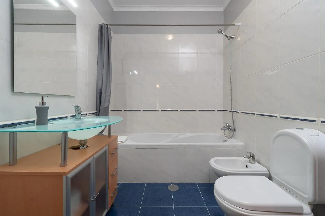 Charming Villa In Funchal